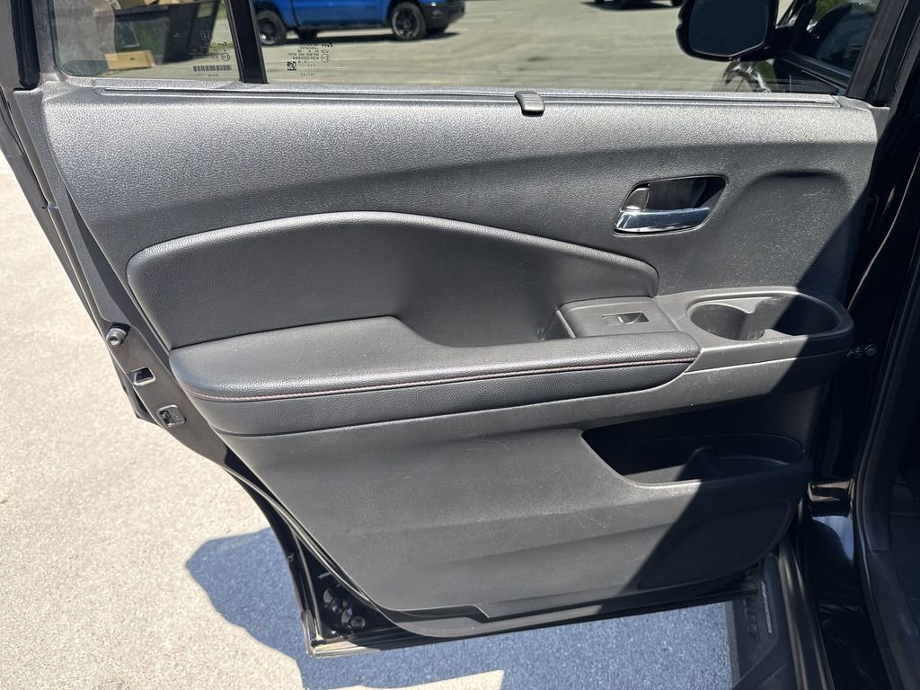 Used 2020 Honda Pilot Black Edition image 32