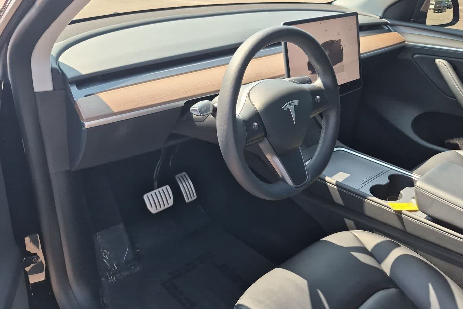 Used 2023 Tesla Model Y Performance AWD/4WD video 2