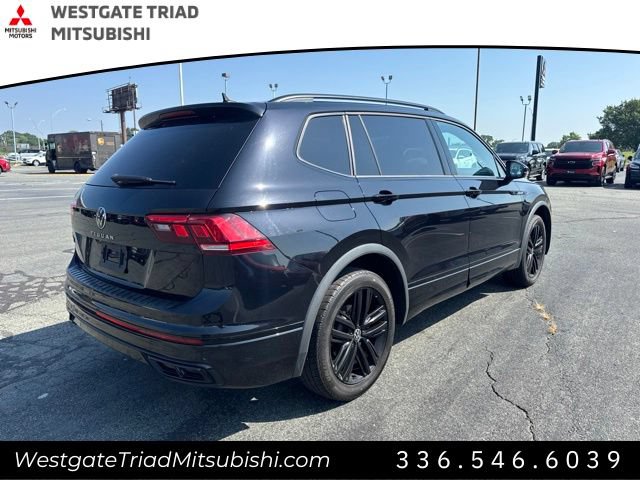 Used 2022 Volkswagen Tiguan SE R-Line FWD image 4
