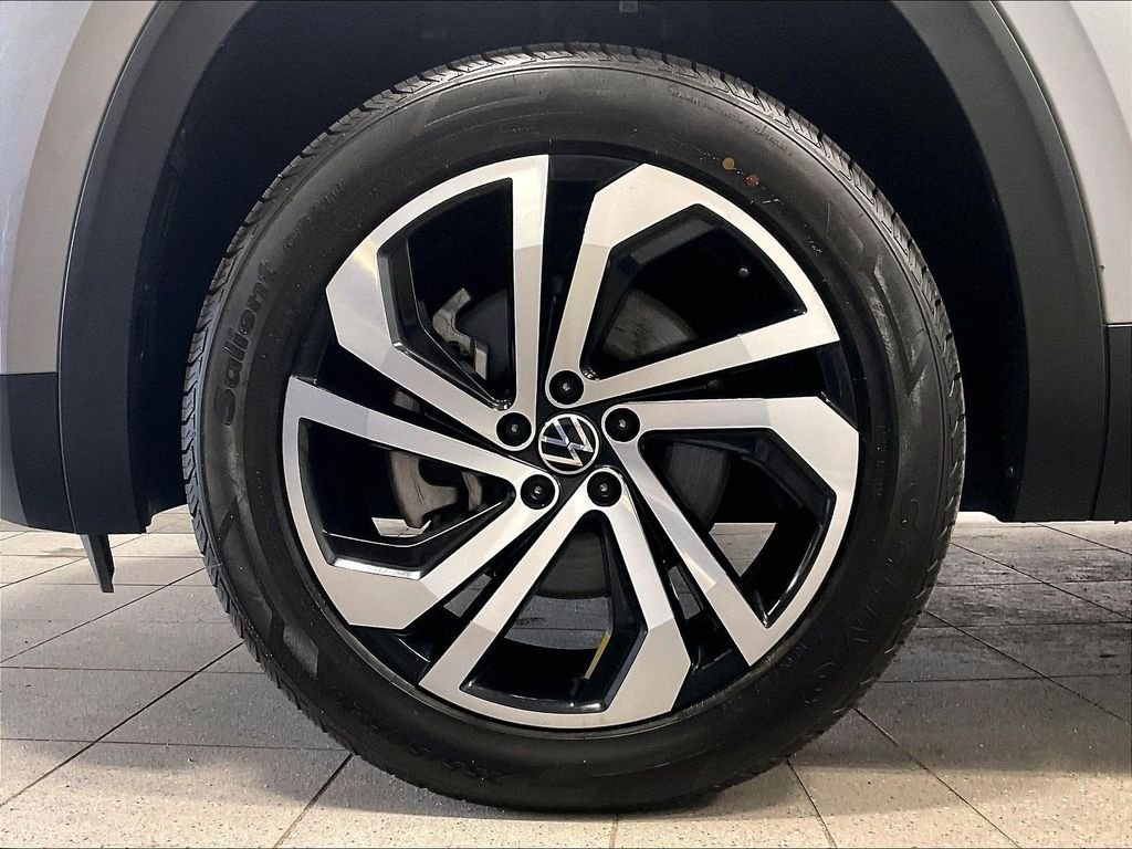 Used 2023 Volkswagen Atlas SEL AWD/4WD image 7