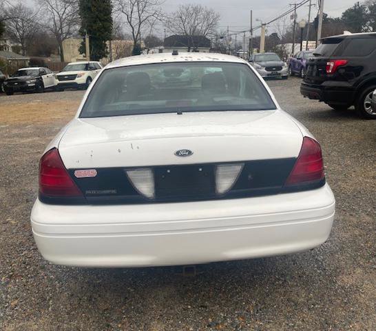 Used 2008 Ford Crown Victoria Police Interceptor RWD image 4
