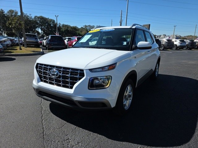 Used 2020 Hyundai Venue SEL w/ Convenience Package image 2