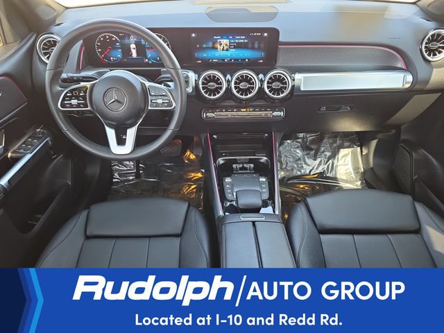 Used 2023 Mercedes-Benz GLB 250 4MATIC w/ Premium Package image 13