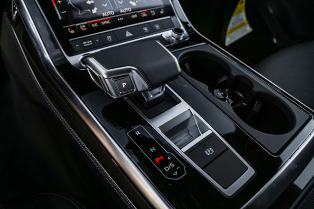 Used 2025 Audi Q7 3.0T Premium Plus image 9