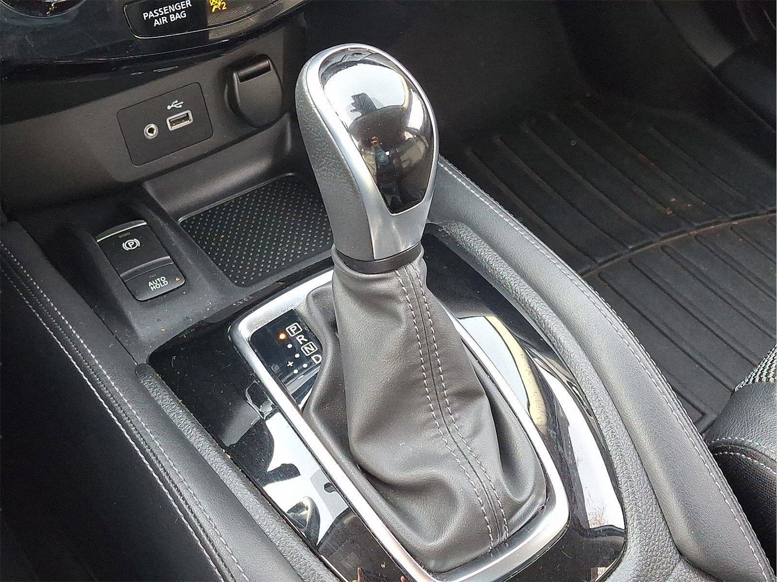 Used 2020 Nissan Rogue Sport SV w/ Technology Package image 14