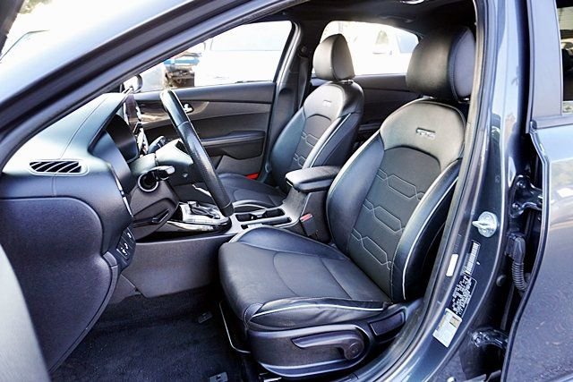 Used 2022 Kia Forte GT-Line w/ GT-Line Premium Package image 14