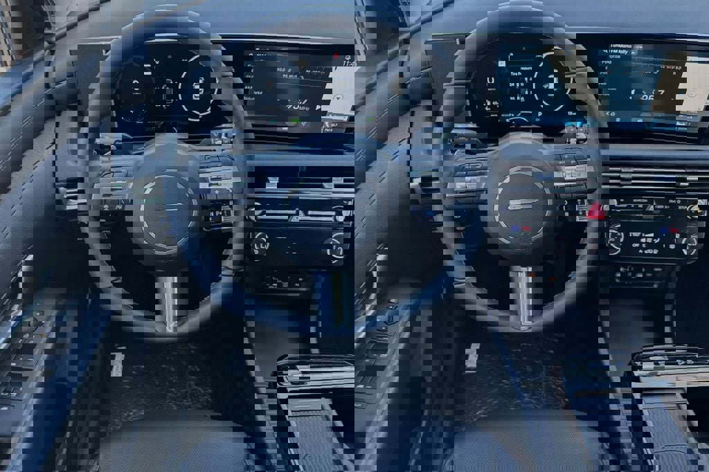 Used 2025 Hyundai Tucson SEL image 12