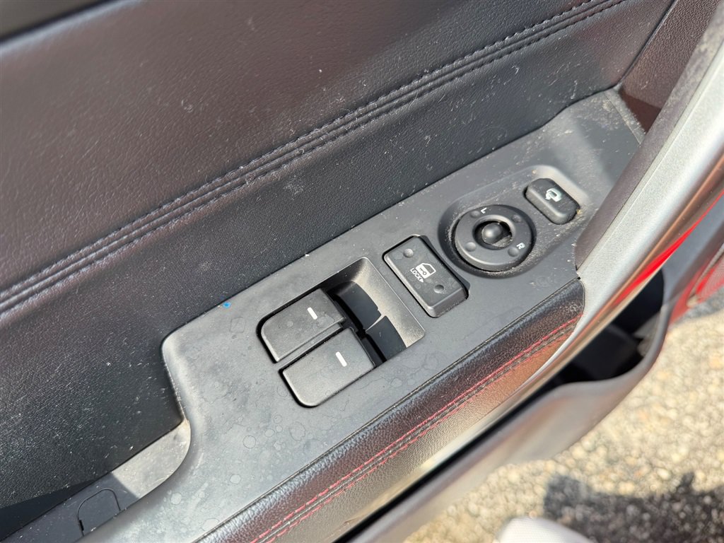 Used 2013 Kia Forte Koup SX w/ Tech Pkg FWD image 19