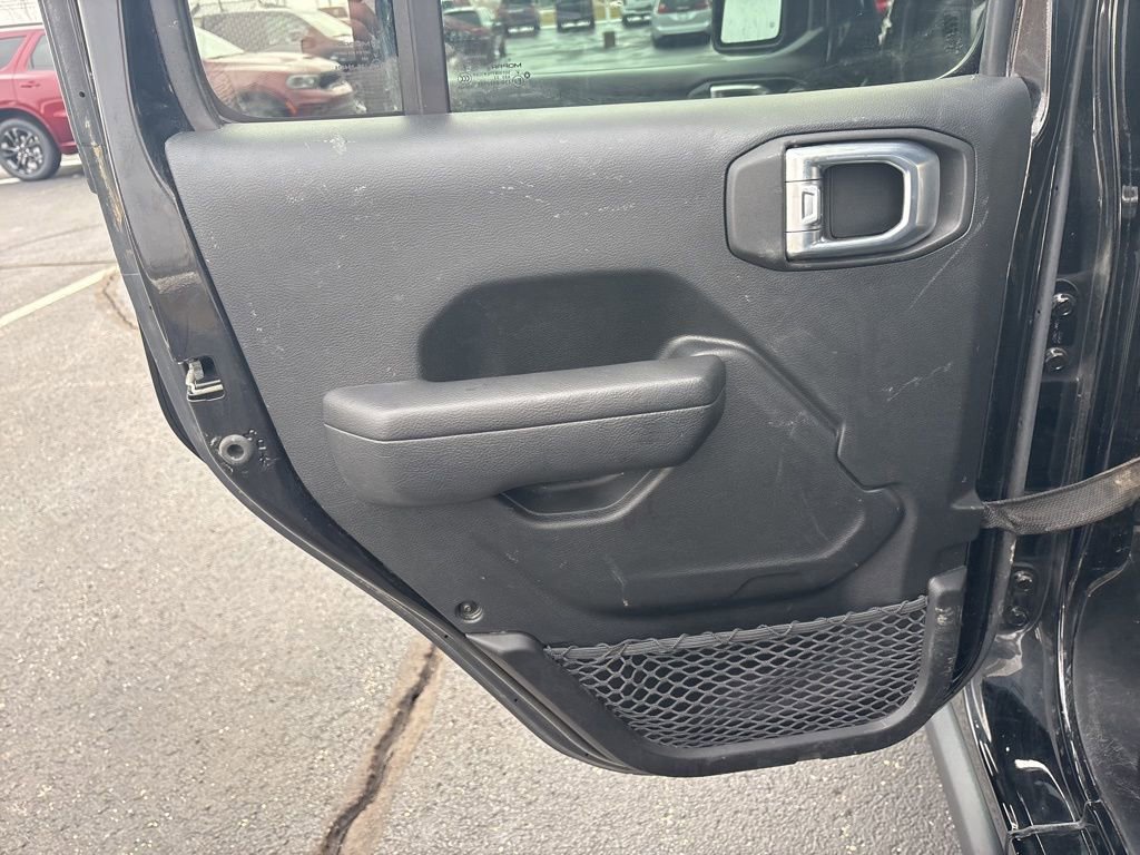 Used 2023 Jeep Gladiator Willys image 34