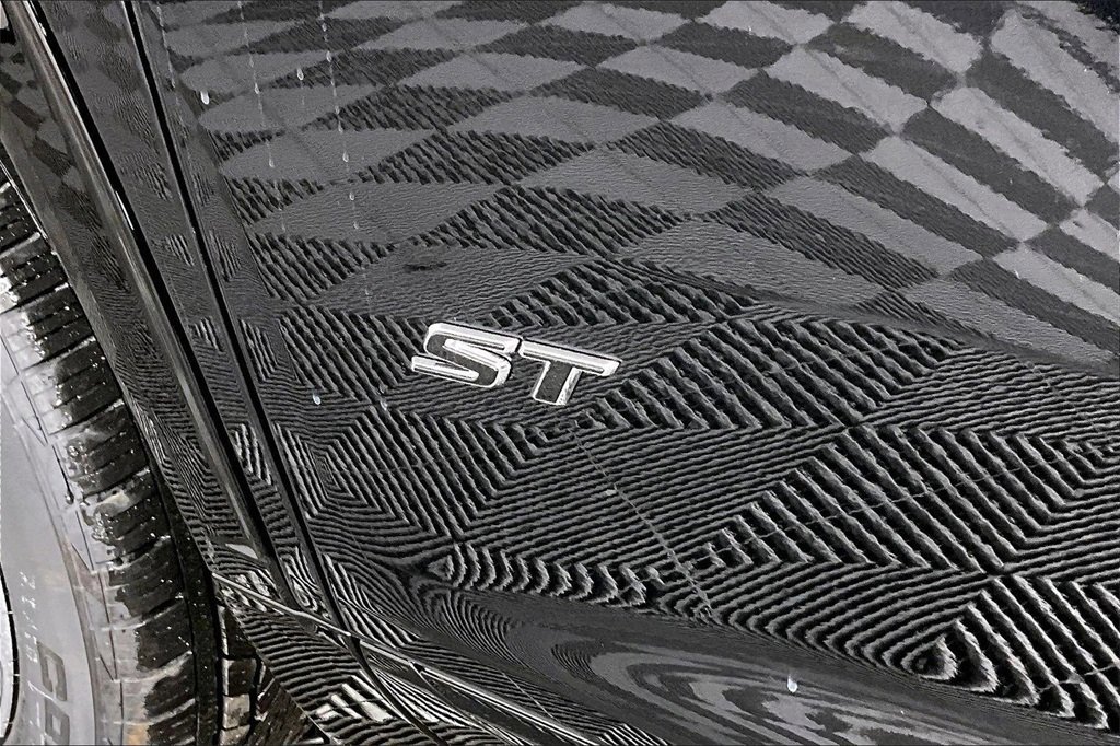 New 2026 Buick Enclave Sport Touring w/ Power Package image 9