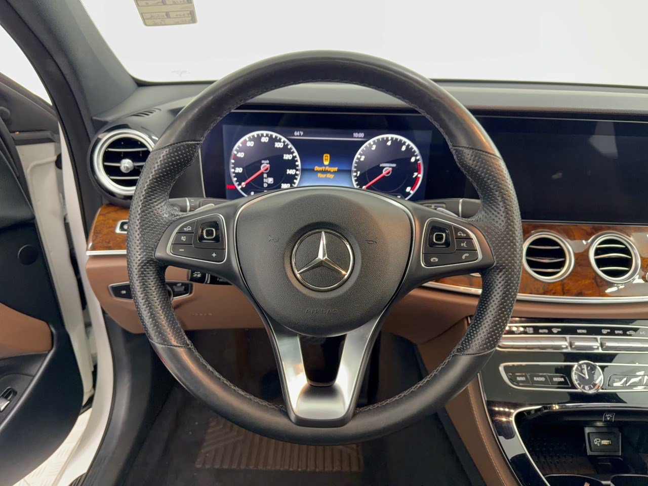 Used 2018 Mercedes-Benz E 300 4MATIC image 10