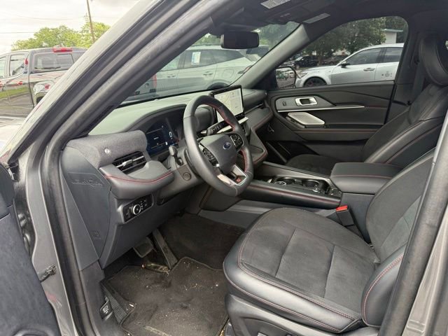 Used 2025 Ford Explorer ST RWD image 25