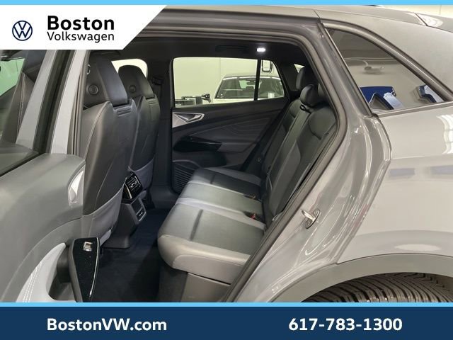 Used 2023 Volkswagen ID.4 Pro S image 8