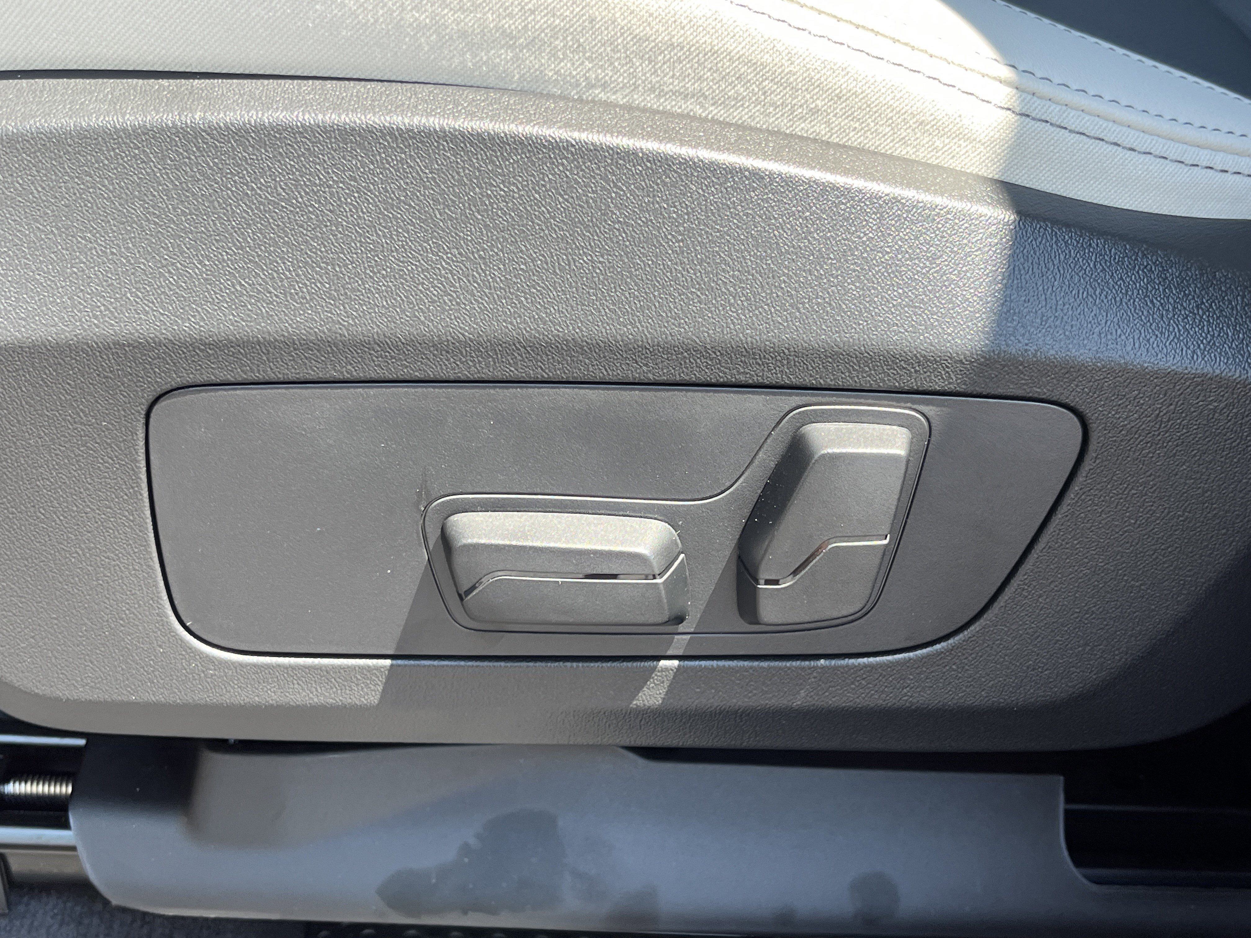 New 2026 BMW X1 xDrive28i w/ M Sport Package image 21