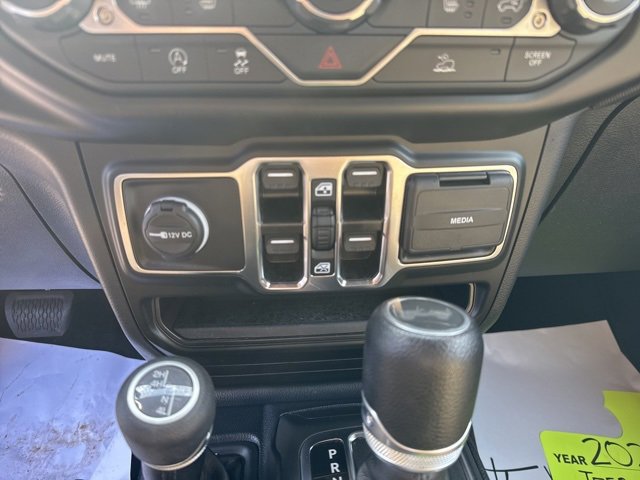 Used 2022 Jeep Wrangler Unlimited Sport image 14