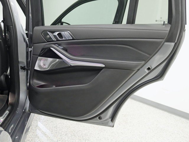 Used 2023 BMW X7 M60i w/ Executive Package image 40
