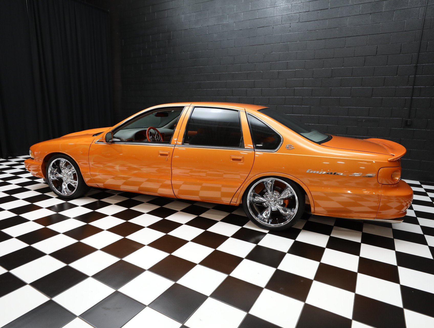 Used 1995 Chevrolet Impala SS RWD image 29