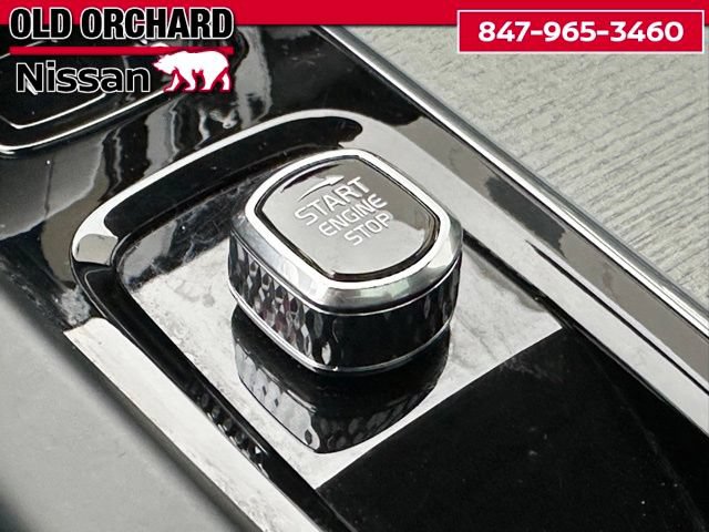 Used 2025 Volvo XC60 B5 Plus AWD/4WD image 20