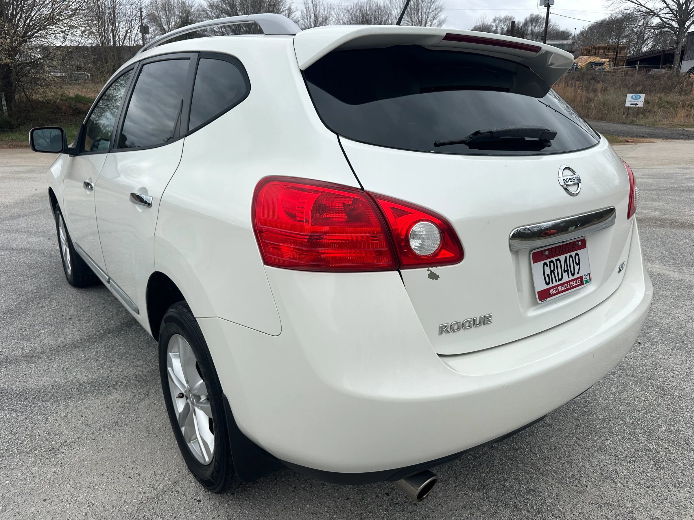 Used 2012 Nissan Rogue SV w/ Premium Pkg image 3