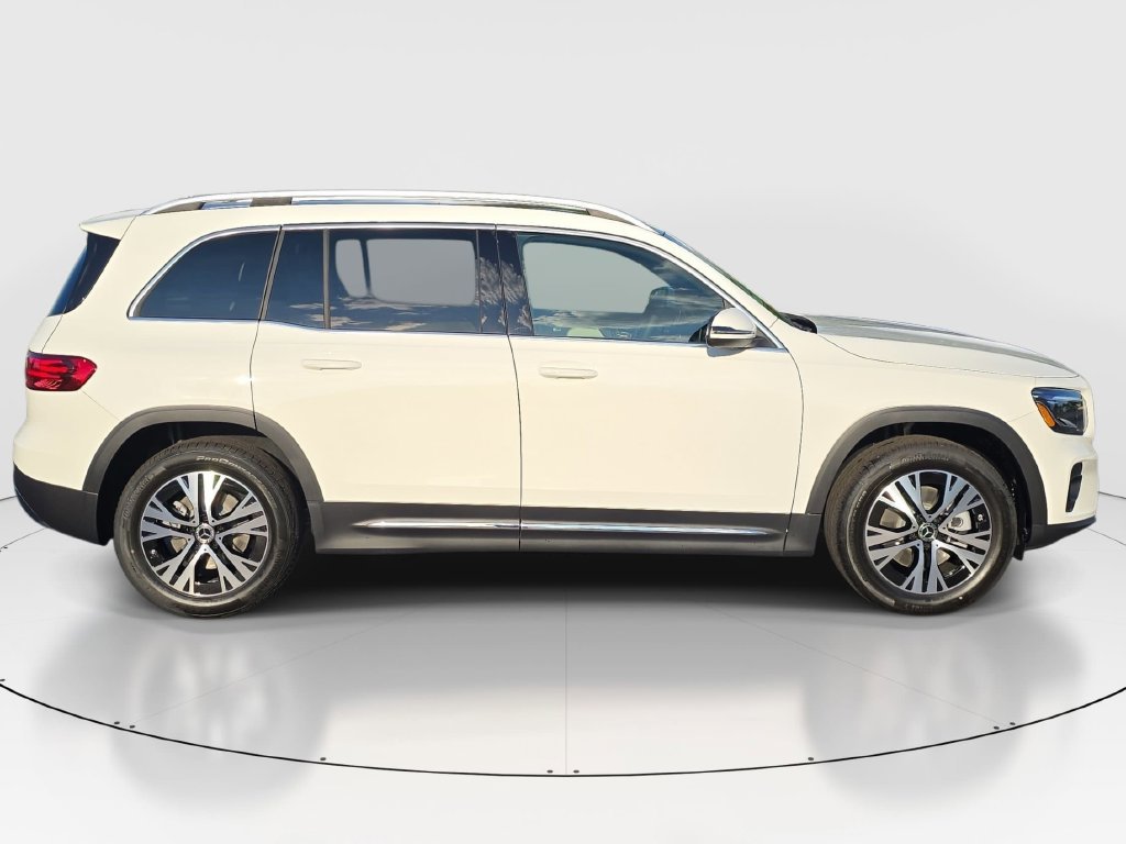 New 2026 Mercedes-Benz GLB 250 image 4