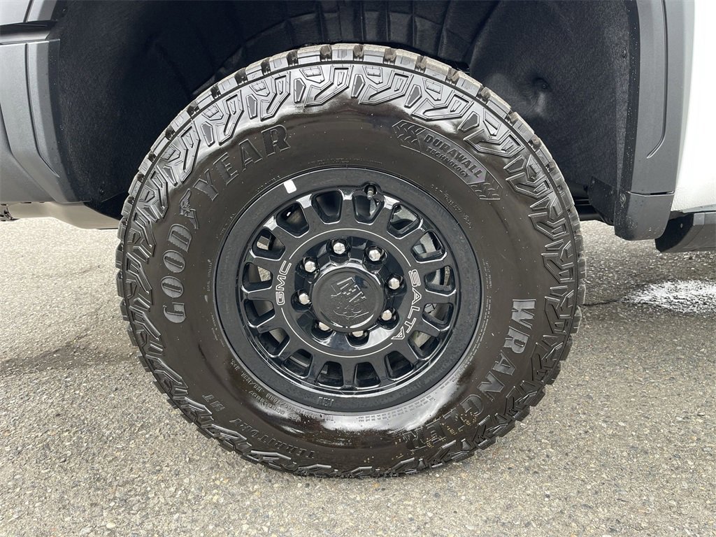 New 2025 GMC Sierra 2500 AT4X w/ AT4X AEV Edition image 34