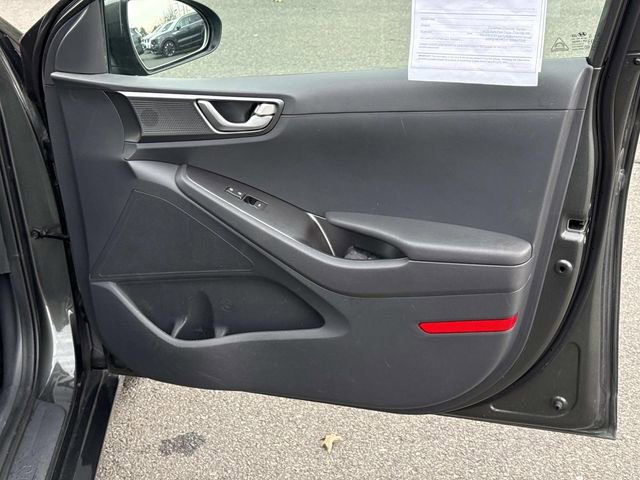 Used 2021 Hyundai Ioniq SE image 8