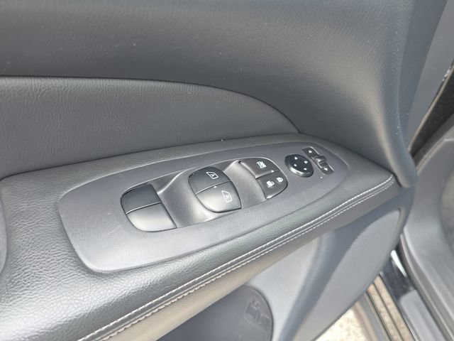Certified 2020 Nissan Pathfinder SV FWD image 20