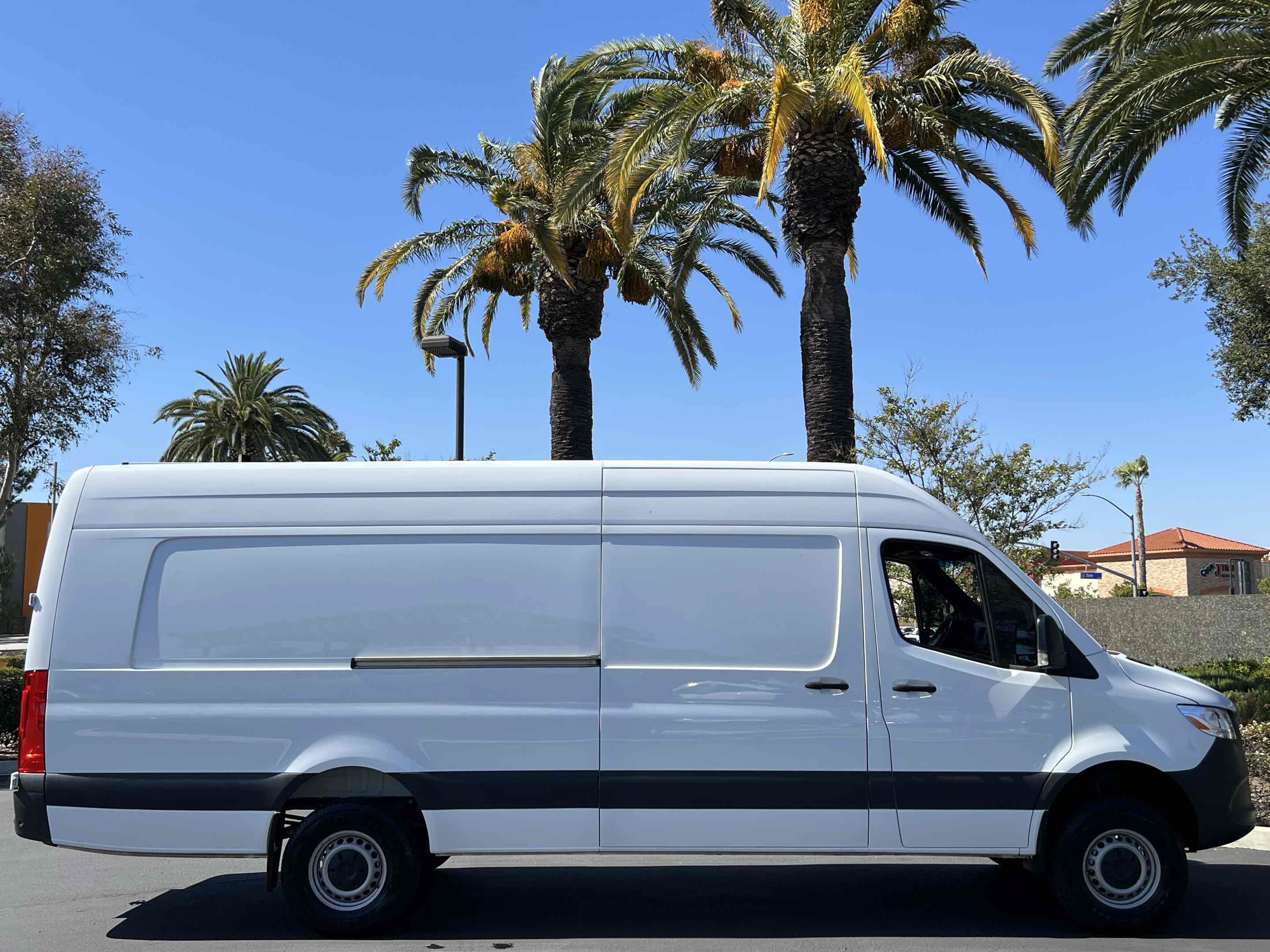 Used 2022 Mercedes-Benz Sprinter 2500 image 19