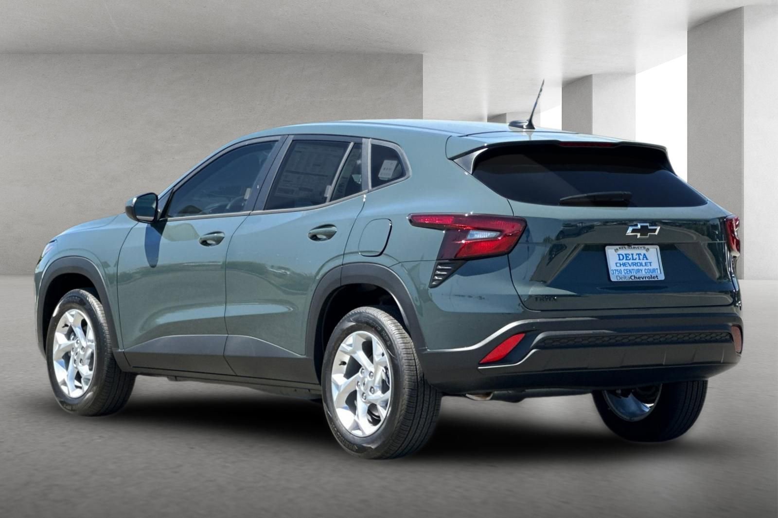 New 2026 Chevrolet Trax LS w/ LS Convenience Package FWD image 6