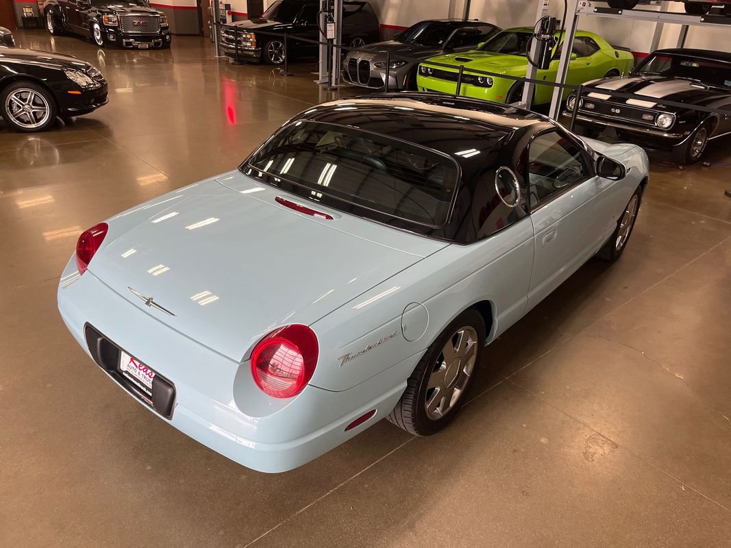 Used 2003 Ford Thunderbird image 67