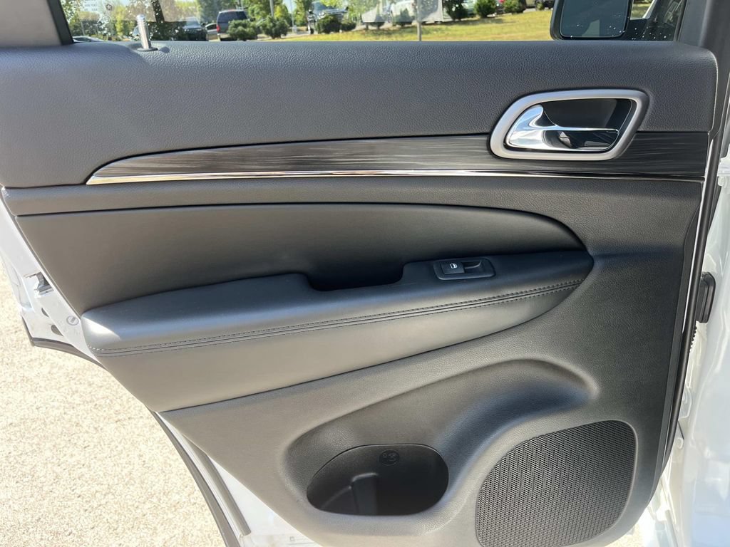 Used 2019 Jeep Grand Cherokee Limited X AWD/4WD image 20
