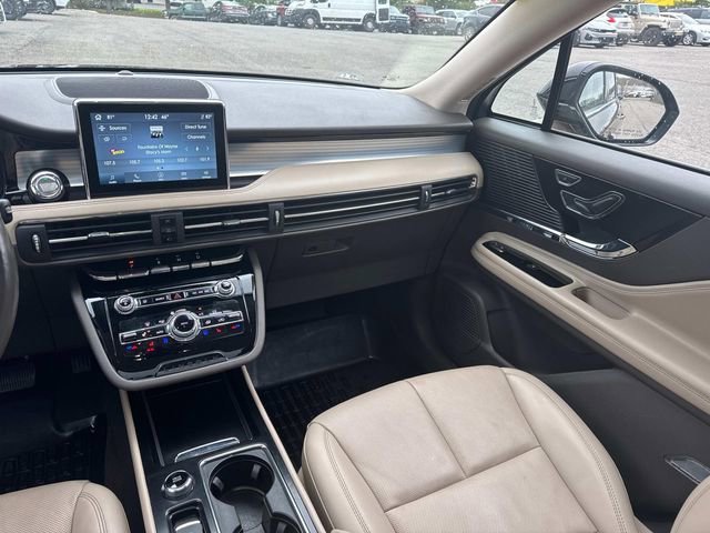 Used 2022 Lincoln Corsair AWD w/ Premium Package image 20