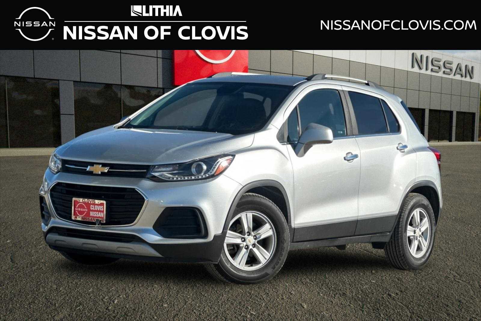 Used 2020 Chevrolet Trax LT w/ LT Convenience Package image 1