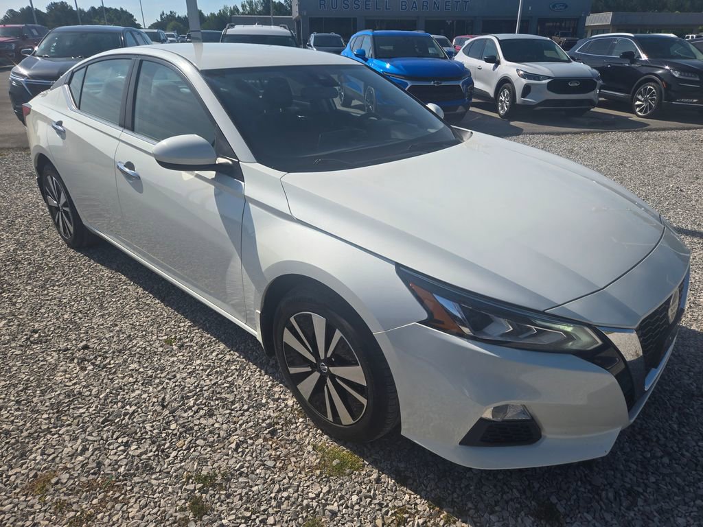 Used 2021 Nissan Altima 2.5 SV AWD/4WD image 2