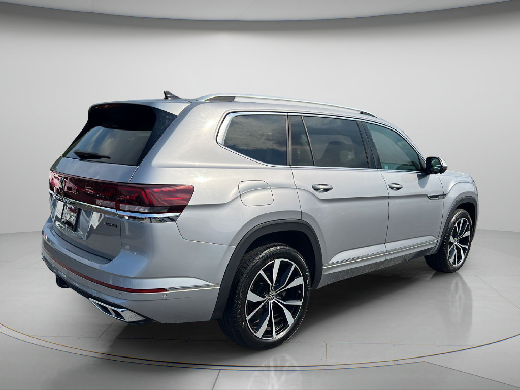 Used 2024 Volkswagen Atlas SEL Premium R-Line AWD/4WD image 7
