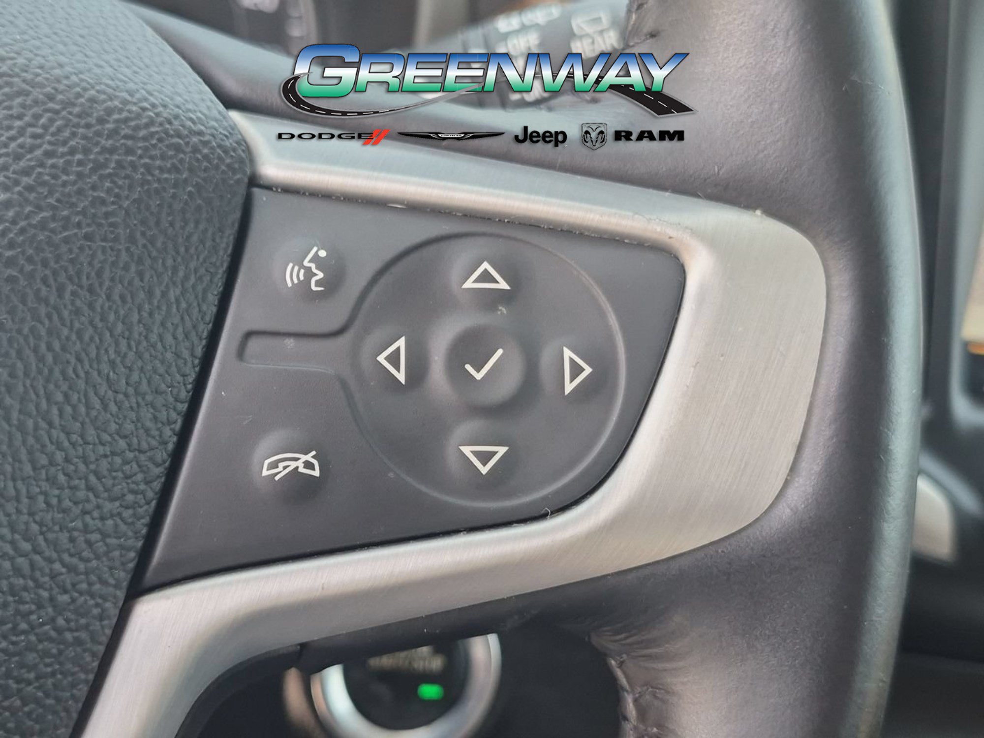 Used 2019 GMC Terrain SLT w/ Preferred Package FWD image 24