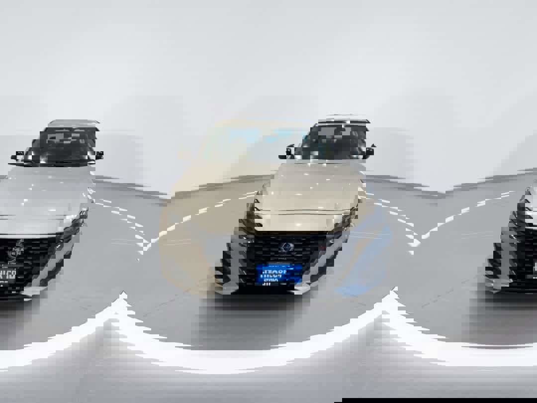 Used 2023 Nissan Altima 2.5 SR image 3