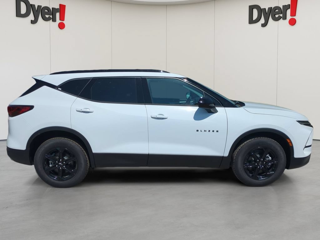 New 2026 Chevrolet Blazer LT w/ Convenience Package FWD image 3