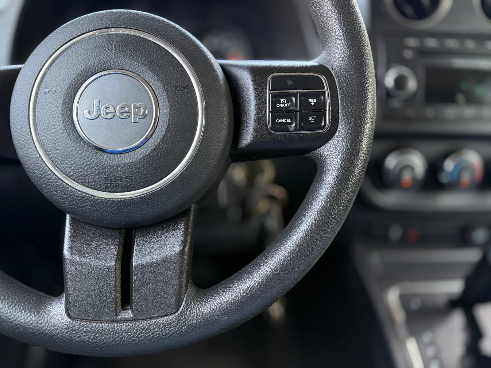 Used 2015 Jeep Patriot Sport FWD image 26