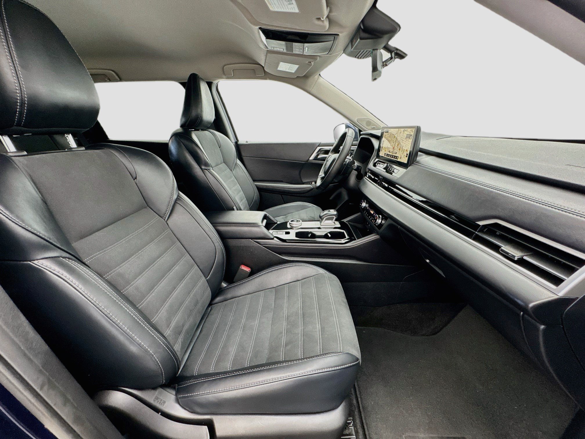 Used 2025 Mitsubishi Outlander SE FWD image 19