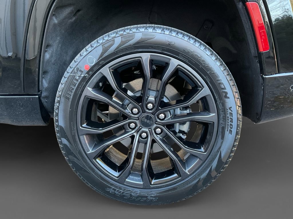 New 2026 Jeep Grand Wagoneer Summit image 8