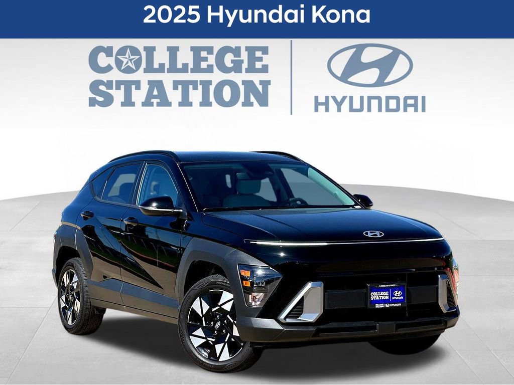 Used 2025 Hyundai Kona SEL image 3