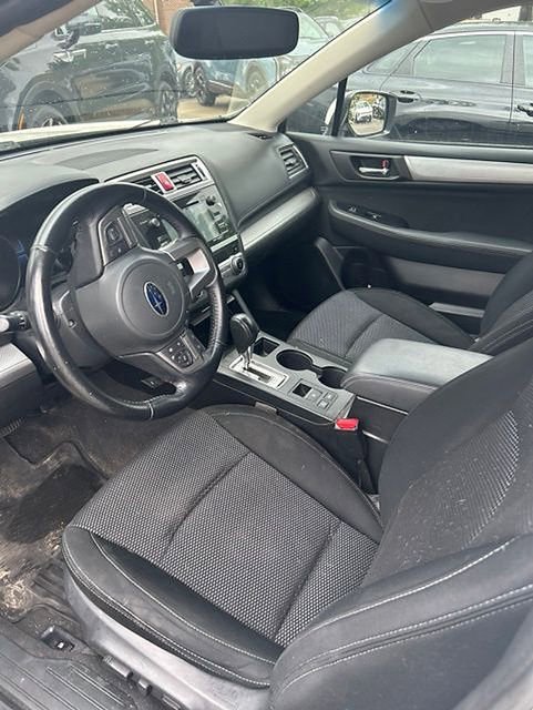 Used 2016 Subaru Outback 2.5i Premium AWD/4WD image 9