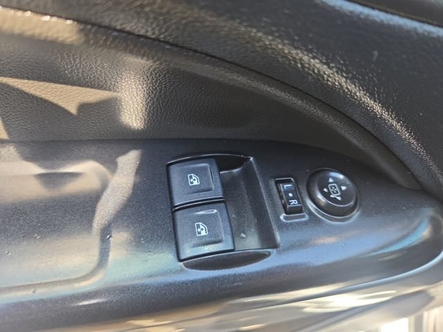 Used 2022 Chevrolet Colorado LT w/ Fleet Safety Package RWD image 17