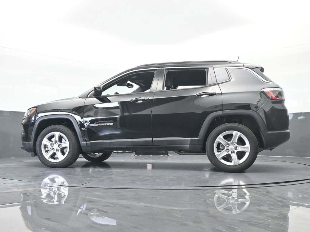 Used 2024 Jeep Compass Latitude image 54