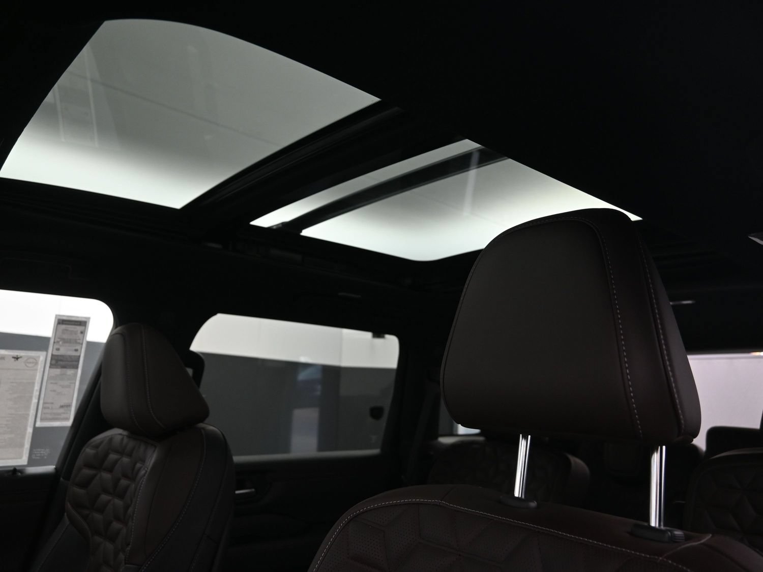 New 2025 Nissan Armada Platinum Reserve AWD/4WD image 19