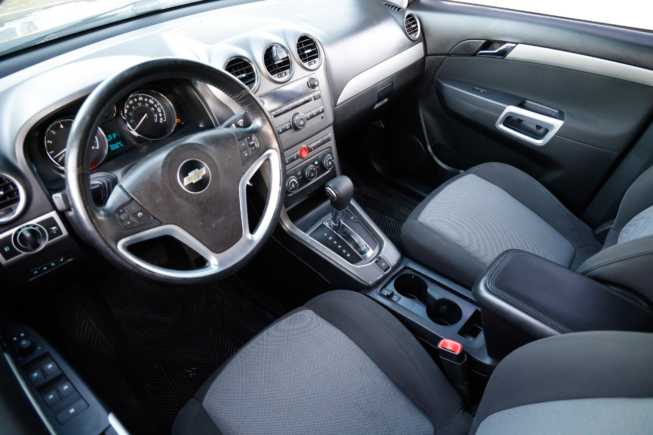 Used 2012 Chevrolet Captiva Sport LT image 4