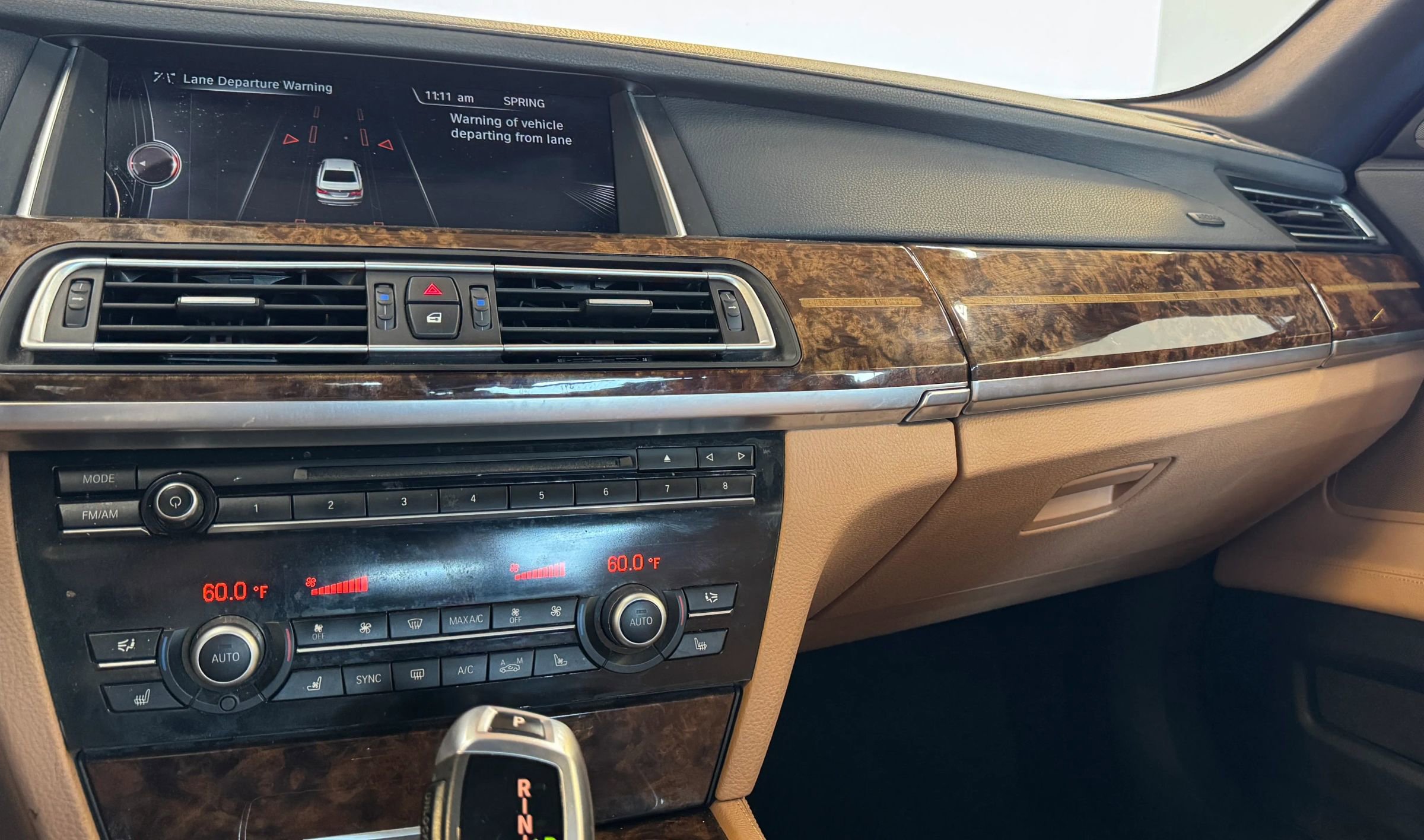 Used 2015 BMW 740Li xDrive AWD/4WD image 19