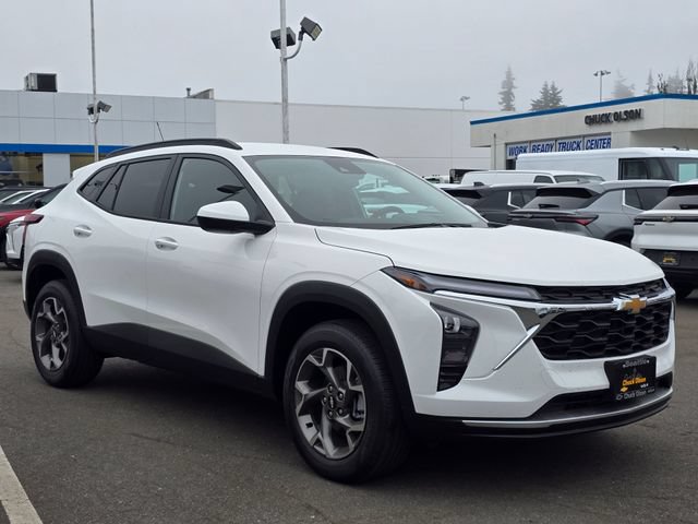 New 2026 Chevrolet Trax LT w/ Driver Confidence Package FWD image 7