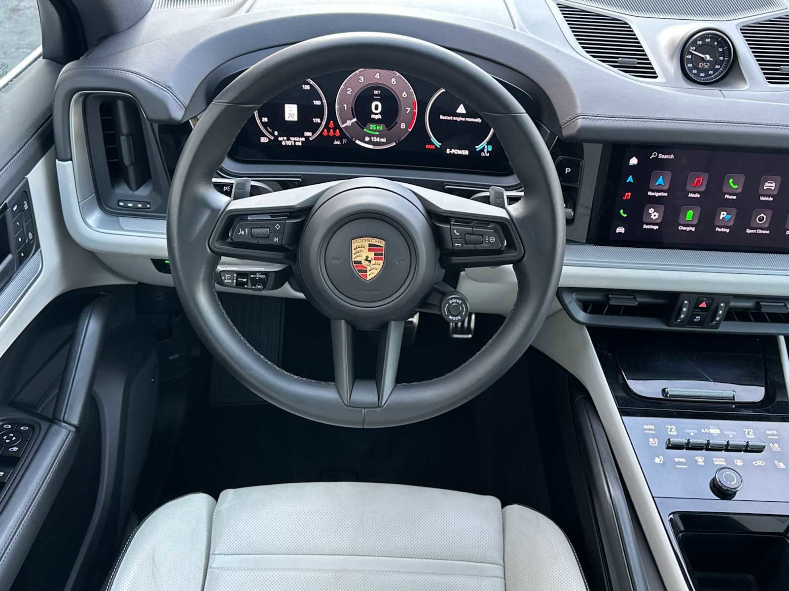 Certified 2024 Porsche Cayenne S AWD/4WD image 14